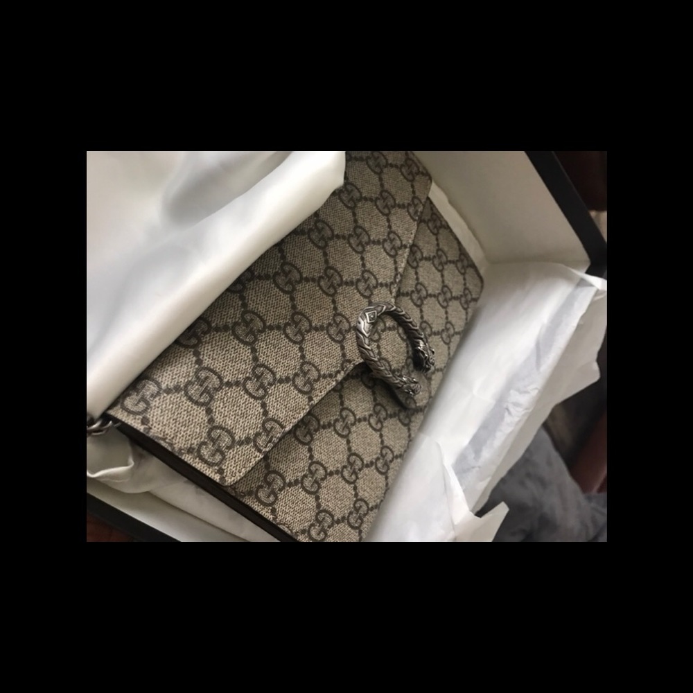 Gucci Beige/Tan Dionysus GG Supreme Chain Wallet Bag